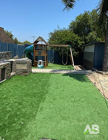 144324605 1744773596 62990