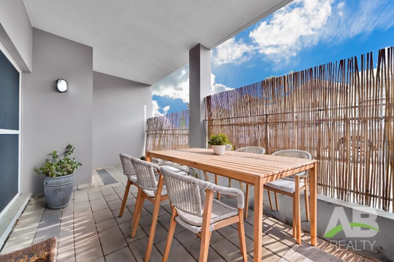 150225593 1749011746 74316 3 37 Orenco Bend ClarksonHRNOLOGO 10 Outdoor Scandinavian