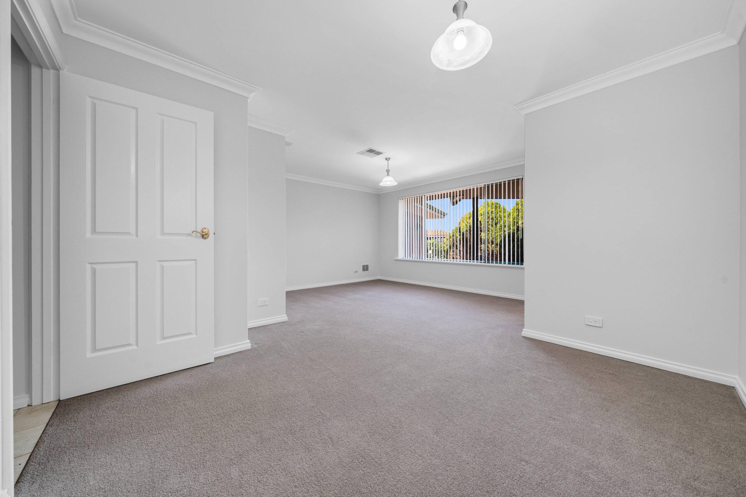 190487360 1772683279 83540 63StonehavenParadeKinrossHRNoLogo