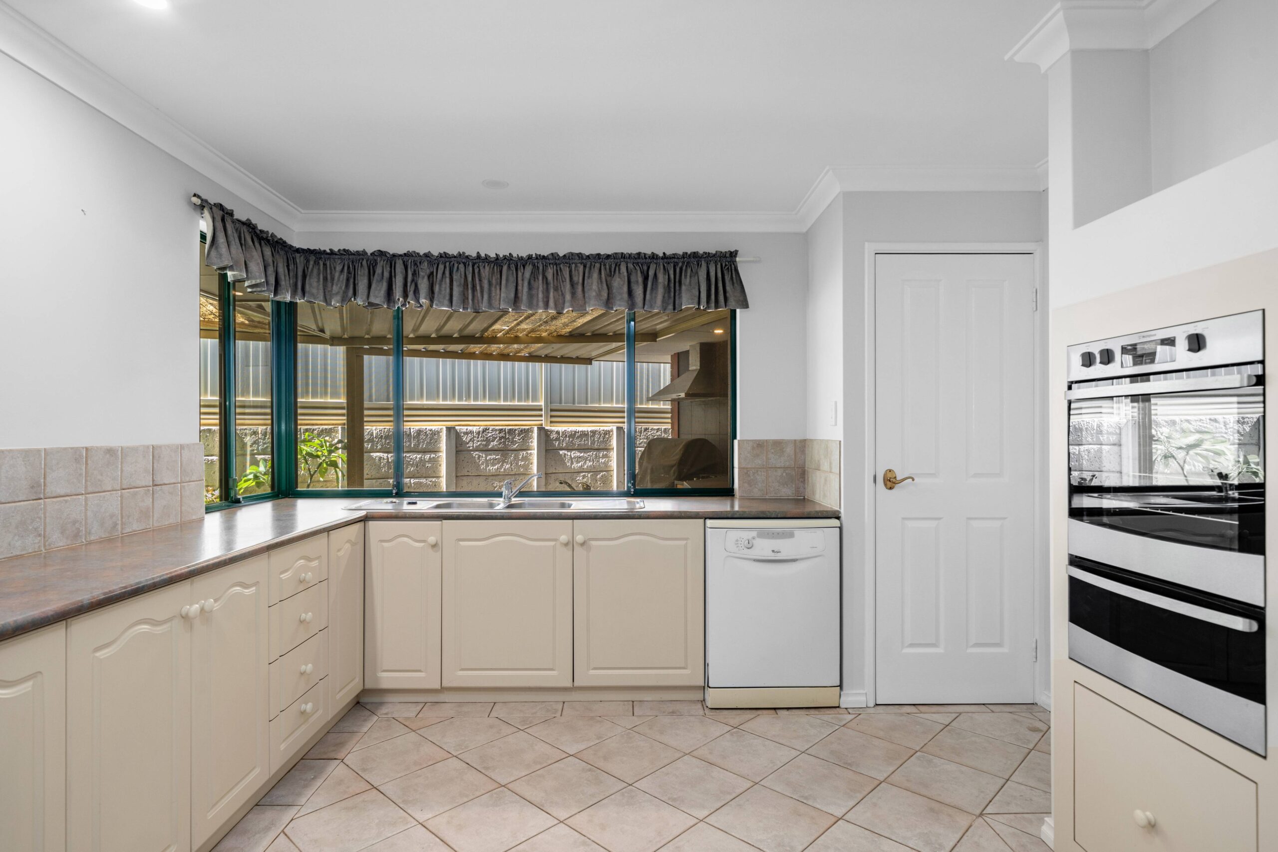 190487387 1772683281 83368 63StonehavenParadeKinrossHRNoLogo