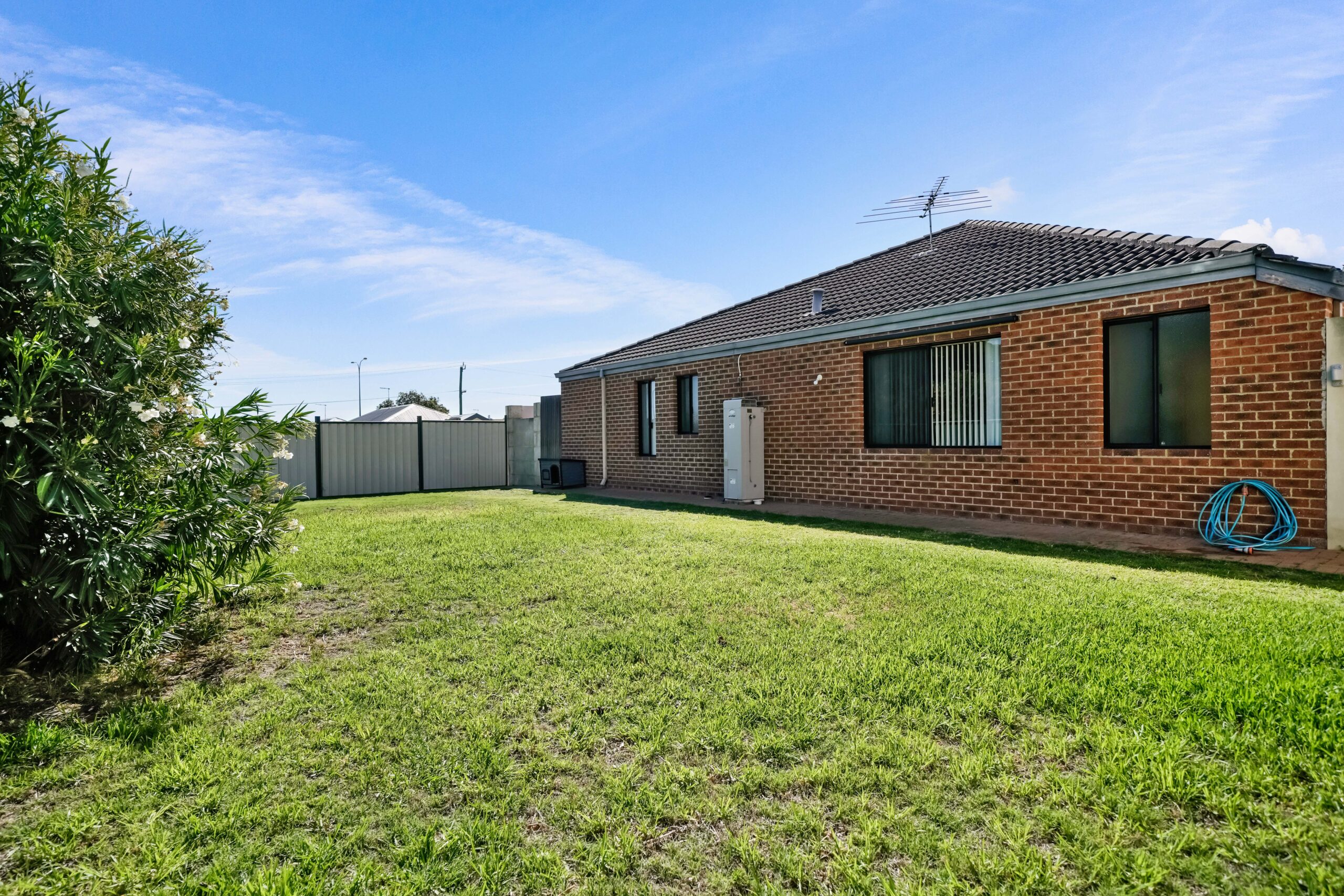 193077938 1773892015 68763 2KarrivaleCtPearsallHRNoLogo