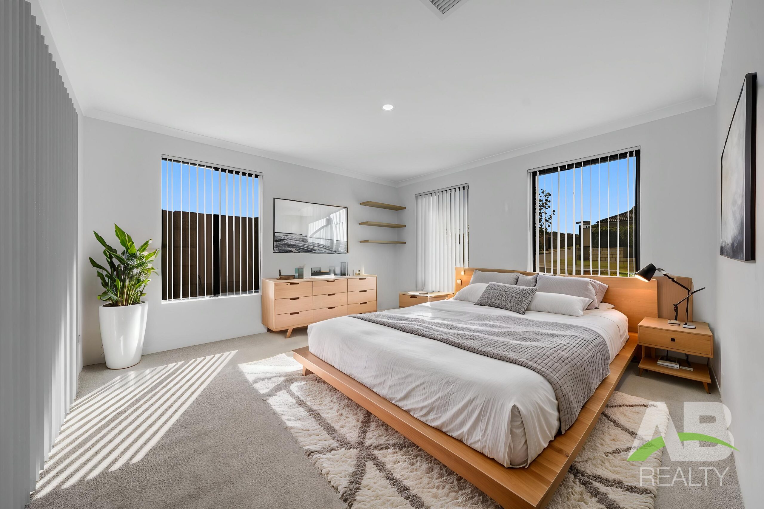 193091712 1773897373 277006 2 Karrivale Ct Pearsall HRNoLogo 4 Bedroom Scandinavian