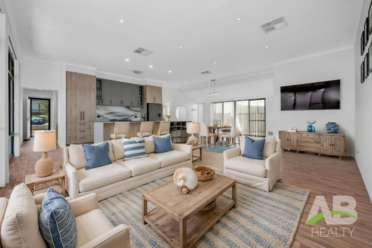 193091870 1773897420 96019 2 Karrivale Ct Pearsall HRNoLogo 5 LivingRoom Coastal