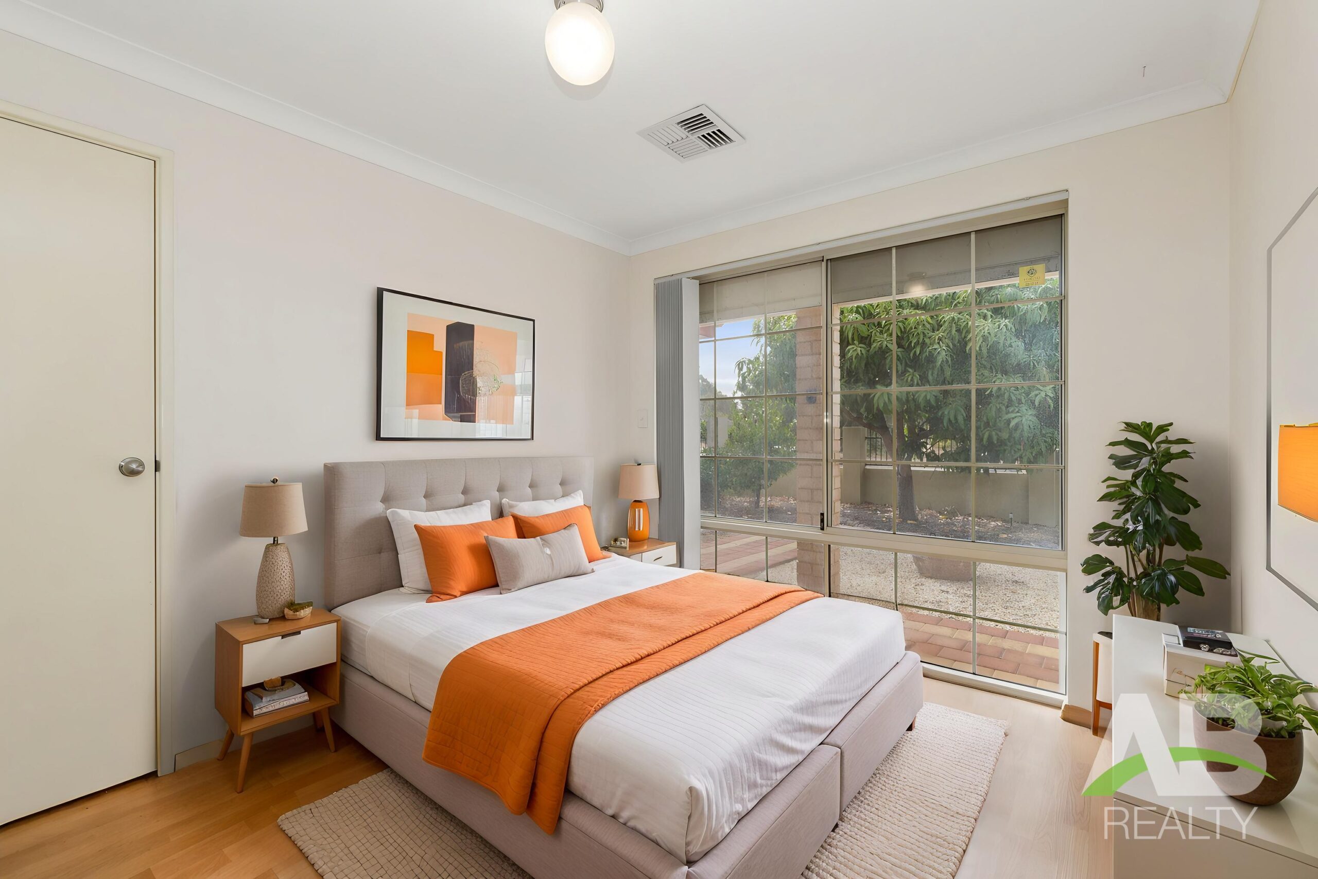 194193901 1774497666 70551 DSC00007 Bedroom Standard