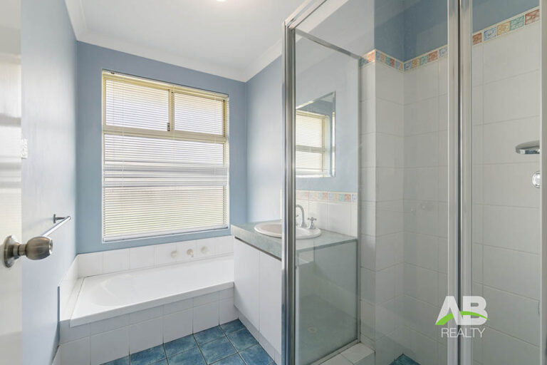 194194230 1774497736 83350 DSC00053