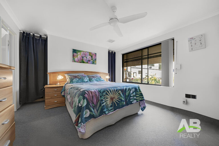 150239040 1749016222 75361 master bed room Furnitureremoved