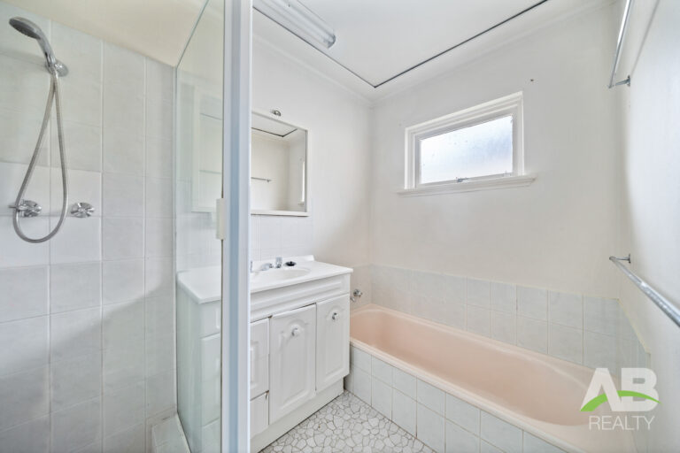 197427801 1776648827 60766 26DowningCresWannerooLRLogo