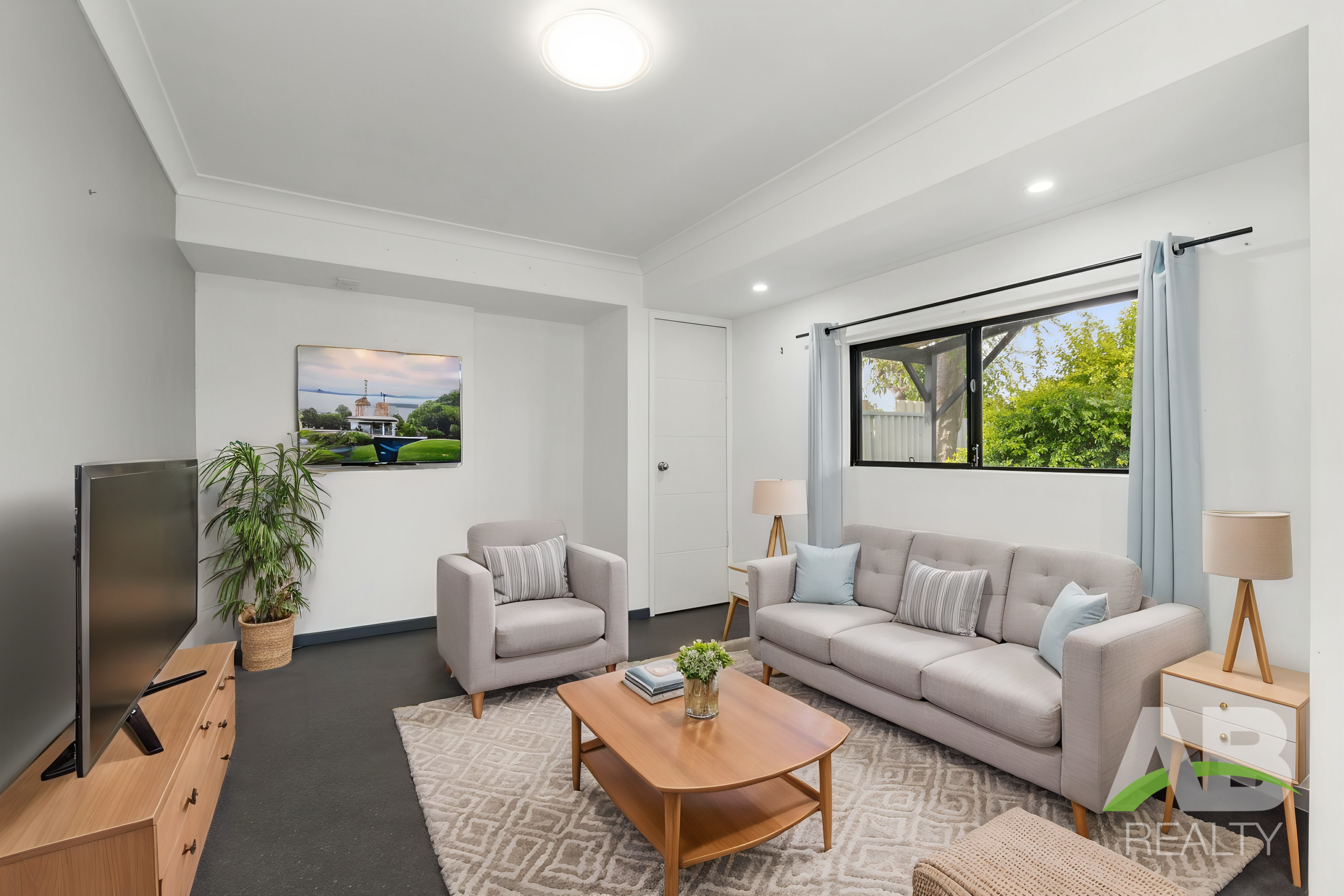 197889362 1776830883 70072 DSC00027 LivingRoom Standard