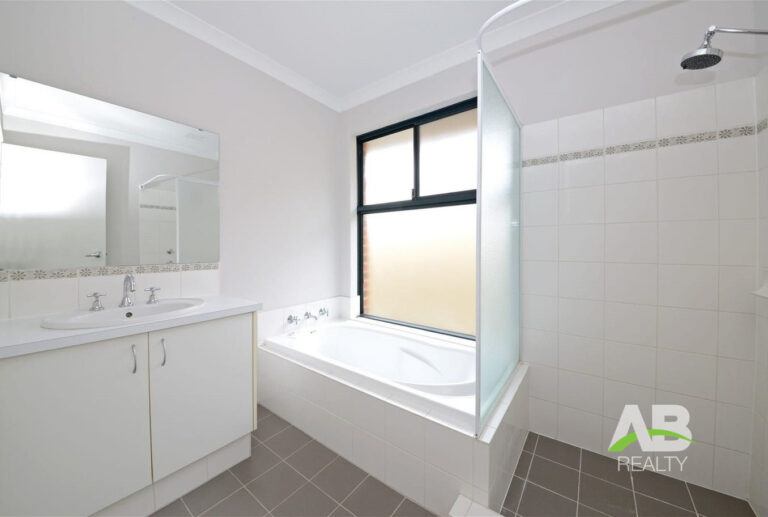 75176171 1698814395 27552