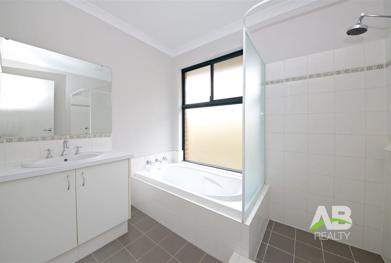 75176171 1698814395 27552