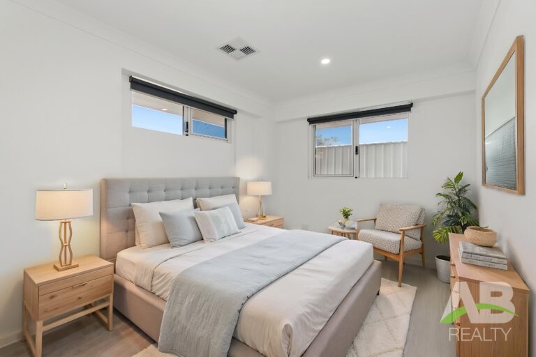 200162385 1778036701 62776 DSC00043 Bedroom Standard