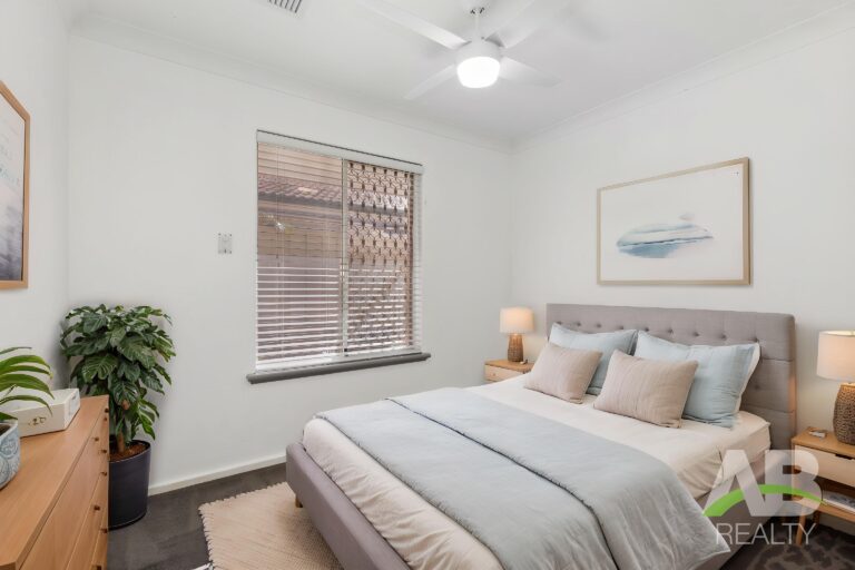 200162403 1778036704 62853 DSC00025 Bedroom Standard