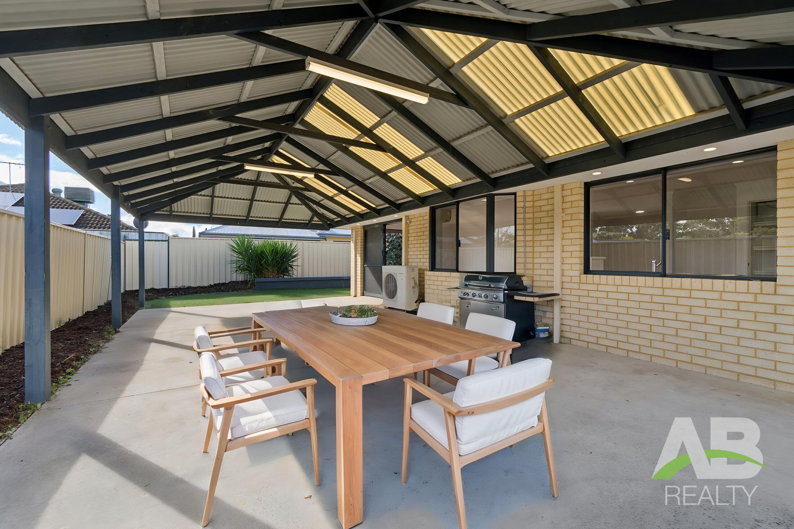 201821032 1779075741 84387 DSC00055 Outdoor Standard