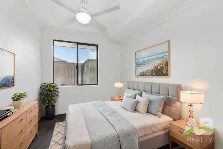 201821555 1779075803 72340 DSC00009 Bedroom Standard
