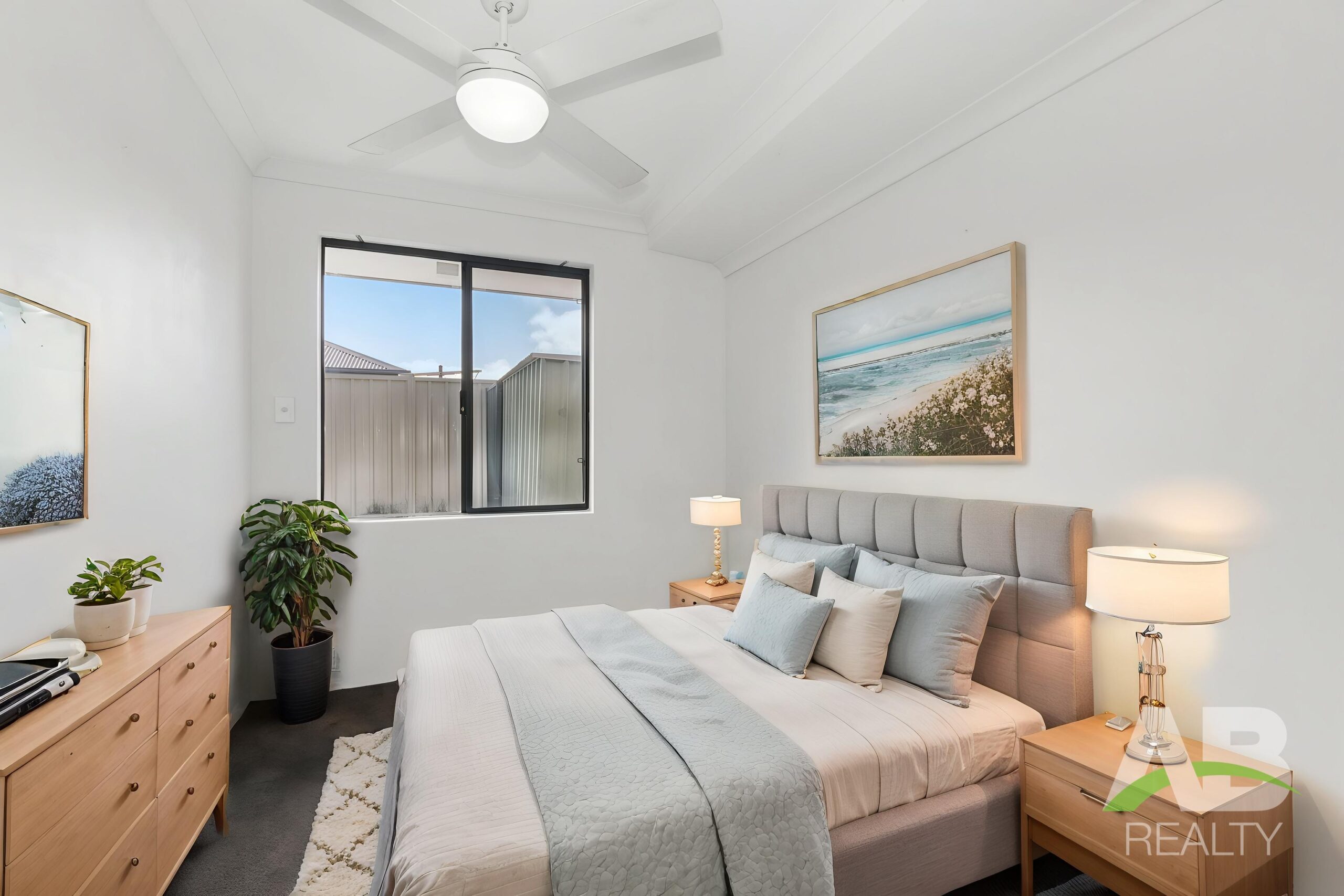 201821555 1779075803 72340 DSC00009 Bedroom Standard
