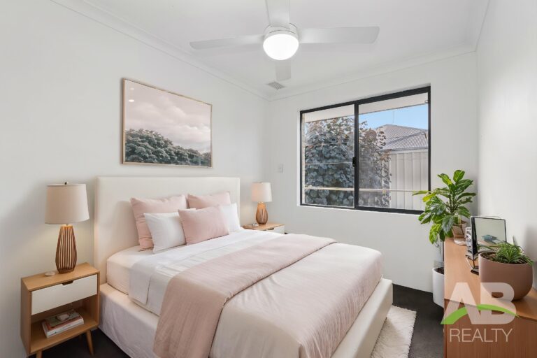 201821569 1779075806 72488 DSC00017 Bedroom Standard