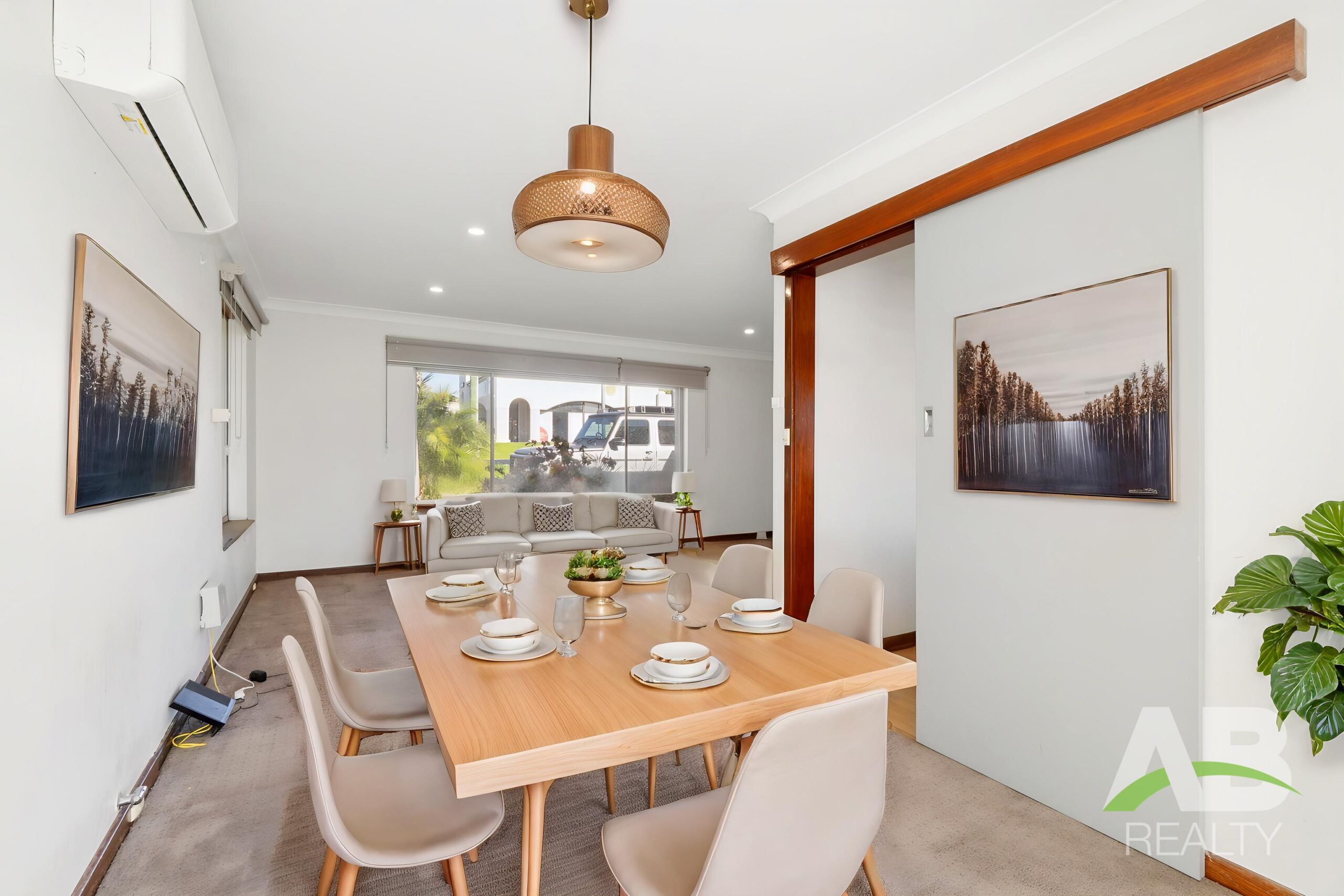 213074504 1785892121 53733 DSC00197 DiningRoom Standard