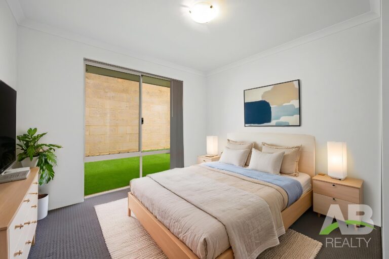 205226588 1781062388 75205 NIC7562 Bedroom Scandinavian