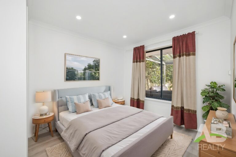 207613556 1782707898 93259 IMG0158 Bedroom Standard