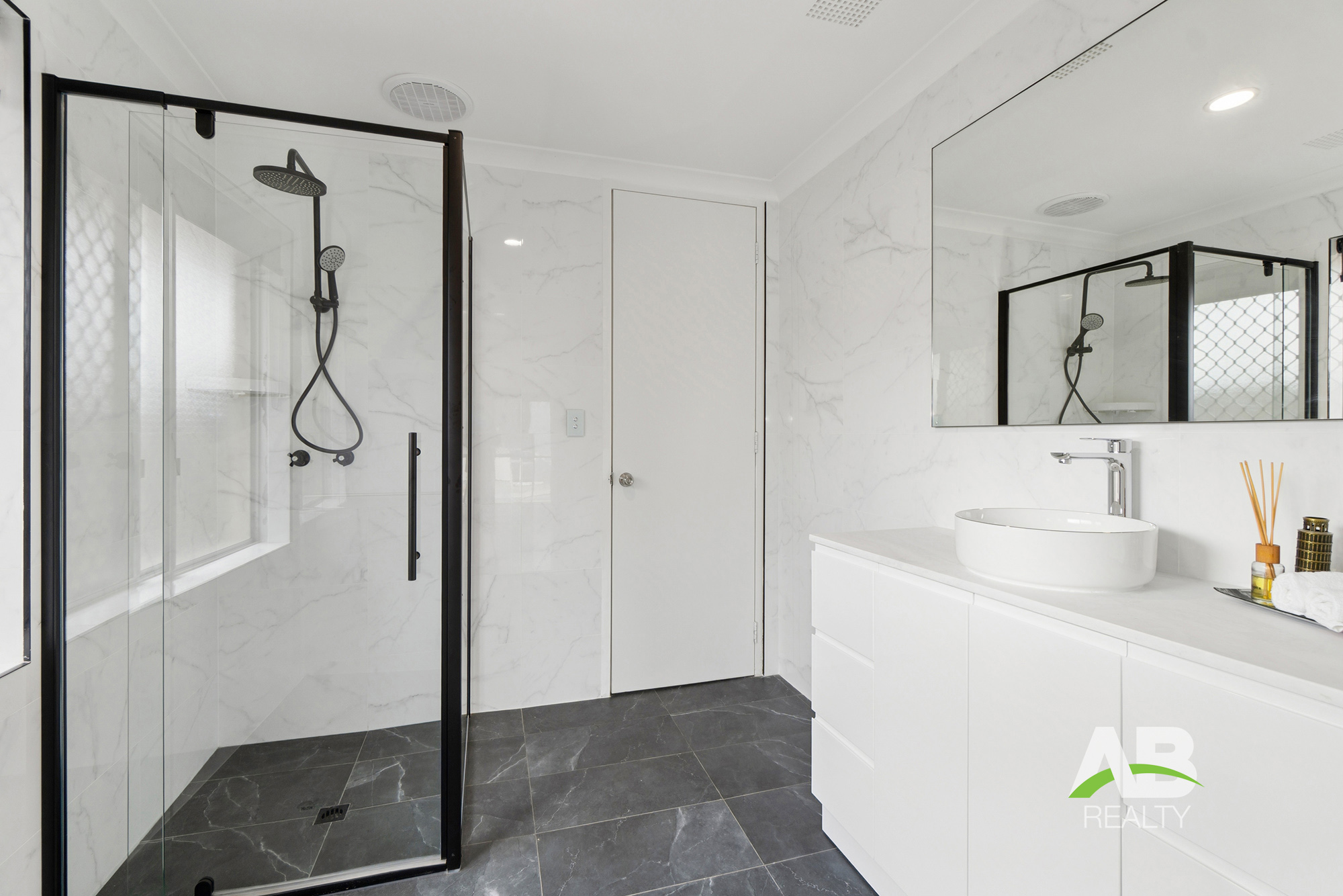 220174646 1790135385 70720 DSC00101