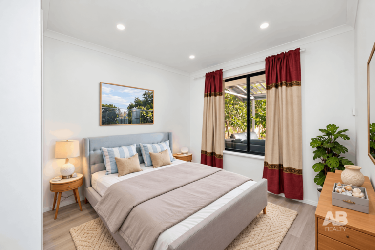 226345008 1793331029 70575 WarmModernBedroomwithGardenView1